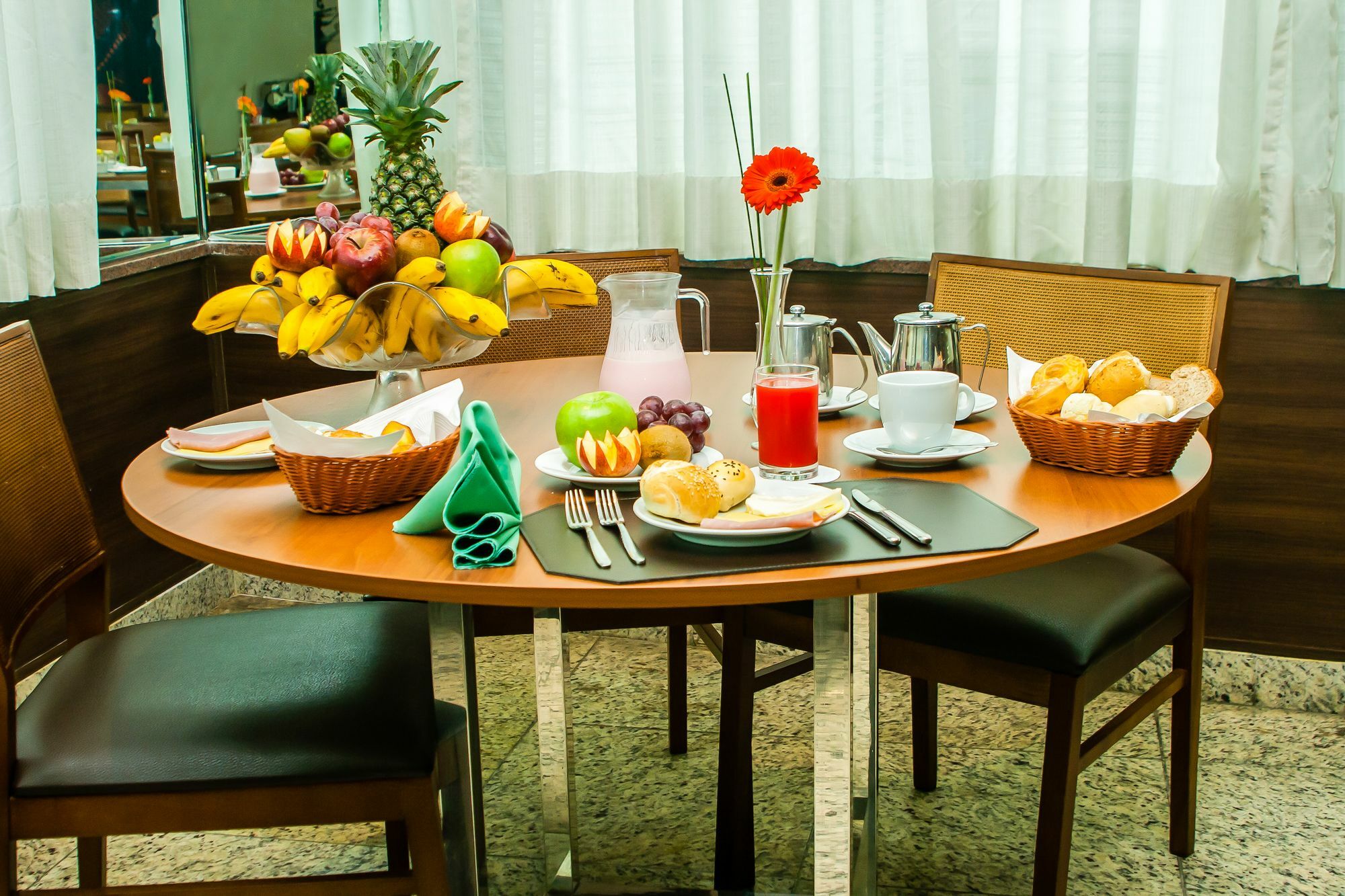 Leques Brasil Hotel Escola Сао Паоло Екстериор снимка